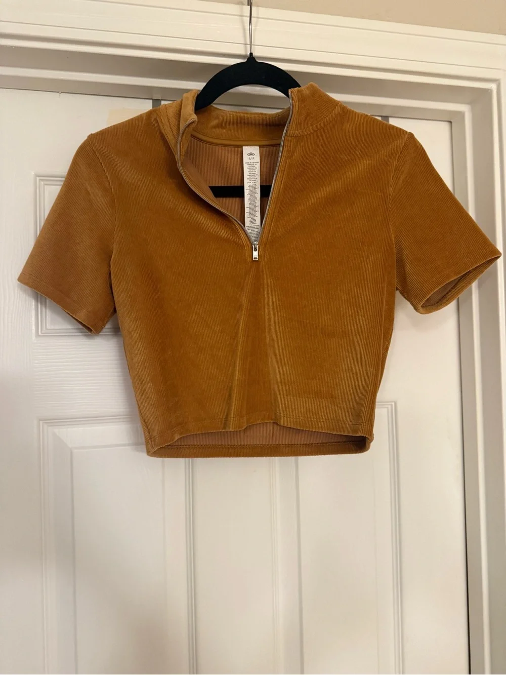 Alo Yoga Micro Corduroy Winter Break Mock Neck - Toffee - Picture 5 of 6
